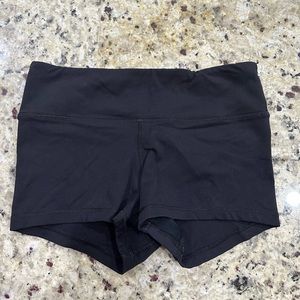 Fleo Black Shorts
